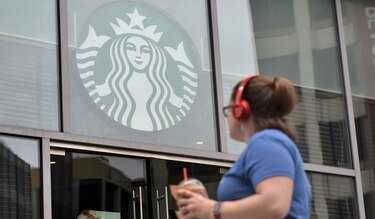 Starbucks piensa crecer en Estados Unidos expandiendo su servicio de entrega