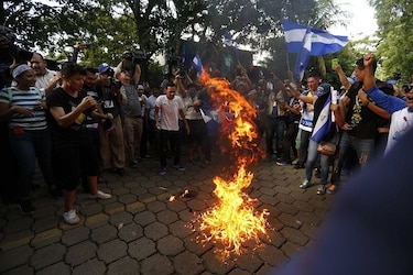 Nicaragüenses vuelven a la calle tras culpar al gobierno de incumplir tregua