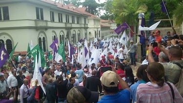 Protestan en la Corte para exigir ‘respeto’ a la autonomía universitaria