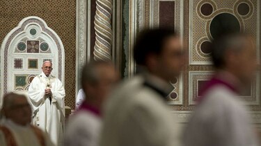 Investigan a los autores de libros con documentos reservados del Vaticano