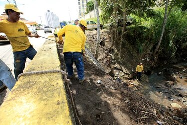 Toneladas de basura en los ríos