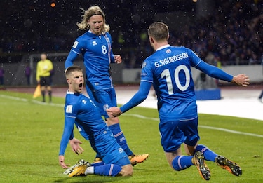Islandia se clasifica a su primera Copa Mundial