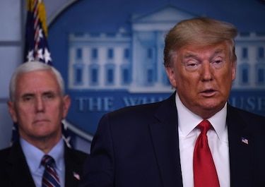 Trump ordena instalar hospitales de campaña en lugares más afectados por el coronavirus