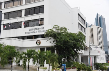 Comisión devuelve presupuesto al MEF 