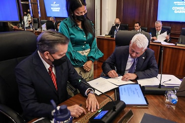 ¿Quién es José Simpson?, el hombre que reemplazó a Gaby Carrizo en el Ministerio de la Presidencia