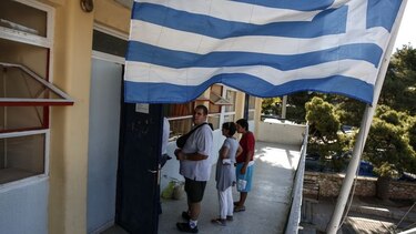 Cierran los colegios electorales en Grecia