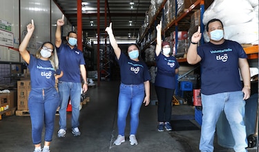 Panameños se pintaron de azul con Tigo