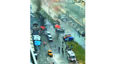 Detonan coche bomba en Turquía; señalan al PKK