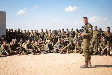 El Ejército israelí expande sus operaciones terrestres hacia el sur de la Franja de Gaza