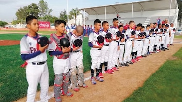 Panameños caen ante Cuba en el Premundial; hoy van contra Colombia