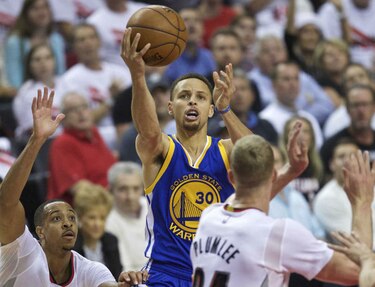 Curry es elegido el Más Valioso de la NBA por segundo año seguido