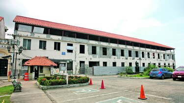 Panameños ingresan a la carrera diplomática