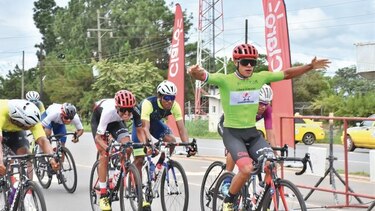 Samudio gana etapa y Ayarza sigue de líder
