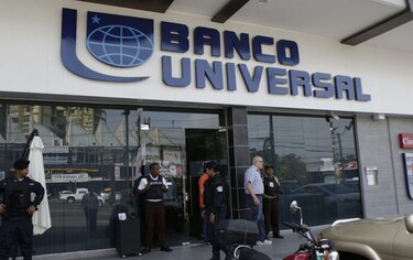 Desde hoy abren las sucursales del Banco Universal