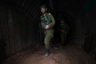 Israel envió ayuda a Gaza por su frontera por primera vez desde que estalló la guerra