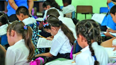 Crisis educativa limita a jóvenes