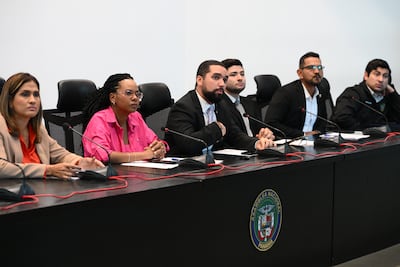 El balance de Vamos: entre la gestión legislativa y el choque con el contralor