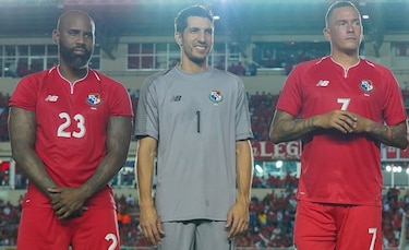 Édgar Yoel Bárcenas entra en un grupo histórico de Panamá al alcanzar los 100 partidos