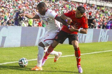 Bolillo Gómez rescata lo positivo tras la derrota ante México