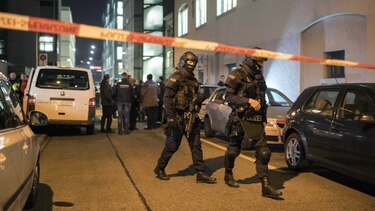 Tres heridos deja un tiroteo en centro de oración musulmán en  Zúrich