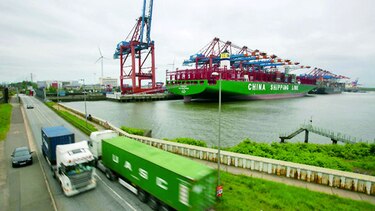Importaciones y exportaciones de China caen en mayo