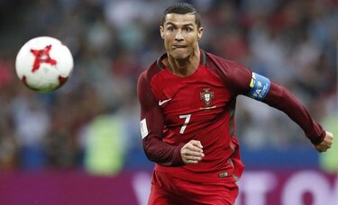 Cristiano Ronaldo abandona concentración para conocer a sus hijos