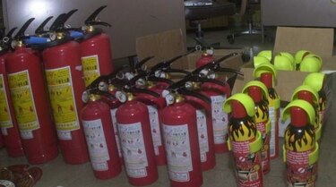 Bomberos alertan de estafadores que ofrecen recargas de extintores