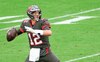Tom Brady extiende por un año más su contrato con Tampa Bay