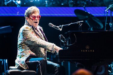 Elton John da positivo a la Covid-19 y suspende dos conciertos en Estados Unidos