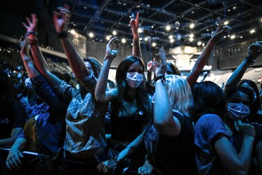 Primer concierto-test de 5,000 personas en París