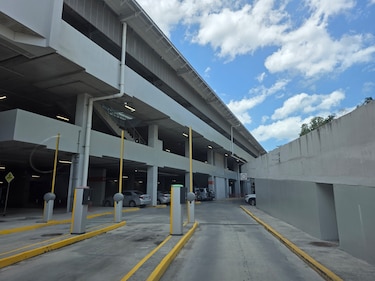 Un año cerrados: estacionamientos del Metro de Villa Zaíta sin uso y ahora buscan operador privado