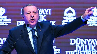 Erdogan lanza duras acusaciones a Merkel