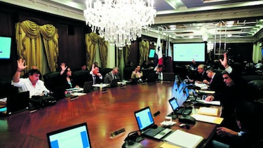Designan a suplente de Ayú Prado en la Corte
