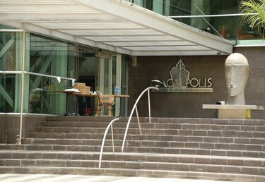 Habilitarán más hoteles para alojar pacientes con Covid-19              