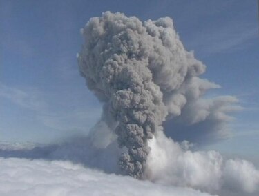 Islandia es remecida por miles de temblores