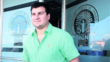 Pincharon a magistrados, periodistas y empresarios