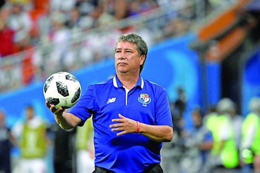 Ecuador se decide por Bolillo Gómez