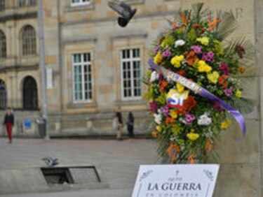 Cinco mandatarios son testigos de la firma del cese el fuego en Colombia