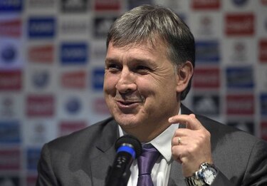 Cuatro mundialistas, en primera convocatoria de Martino con México