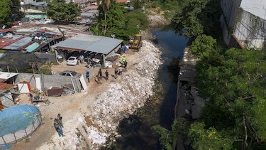 Cierran recicladoras ilegales en Panamá Viejo por contaminación a manglares