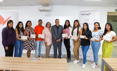 Naturgy brinda apoyo educativo a través del programa “Día Solidario” en Panamá