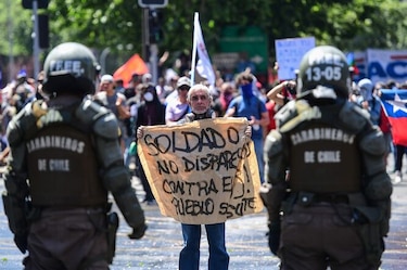 CIDH condena uso de la fuerza y urge al gobierno chileno a entablar diálogo