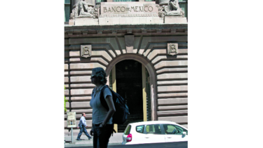 Advierten riesgos de alza de tasa en México