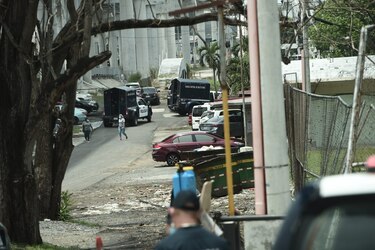 Policía controla motín en cárcel de mujeres