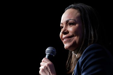 María Corina Machado llegó a Panamá y se reunirá con Mulino