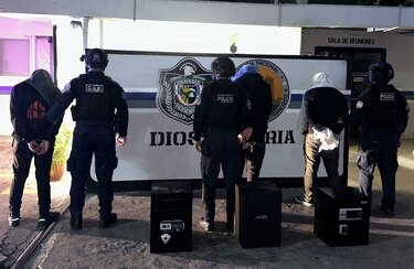 Imputan a tres hombres por presuntamente hurtar cajas fuertes y les conceden libertad