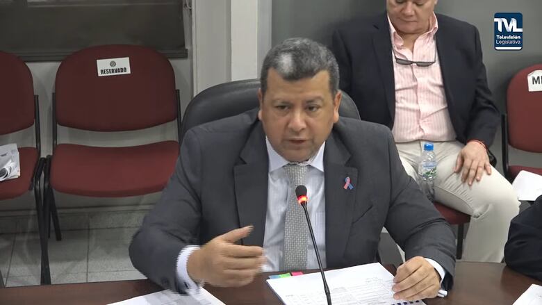 Aprueban $1.5 millones para seguro privado de Etesa y frenan otros $21.8 por dudas en contratos para inversiones