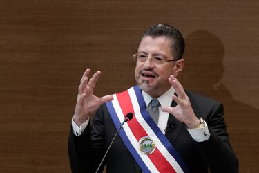 Presidente Rodrigo Chaves se solidariza con Panamá por enfrentamientos sociales