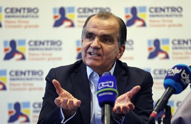 Imputan a excandidato presidencial colombiano por recibir pagos de Odebrecht en campaña