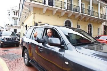 Martinelli indulta a sus aliados políticos